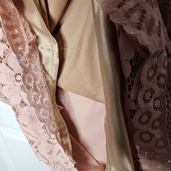 Calypso Lace Dress in Pink Champagne color, line size M - Picture 5 of 7